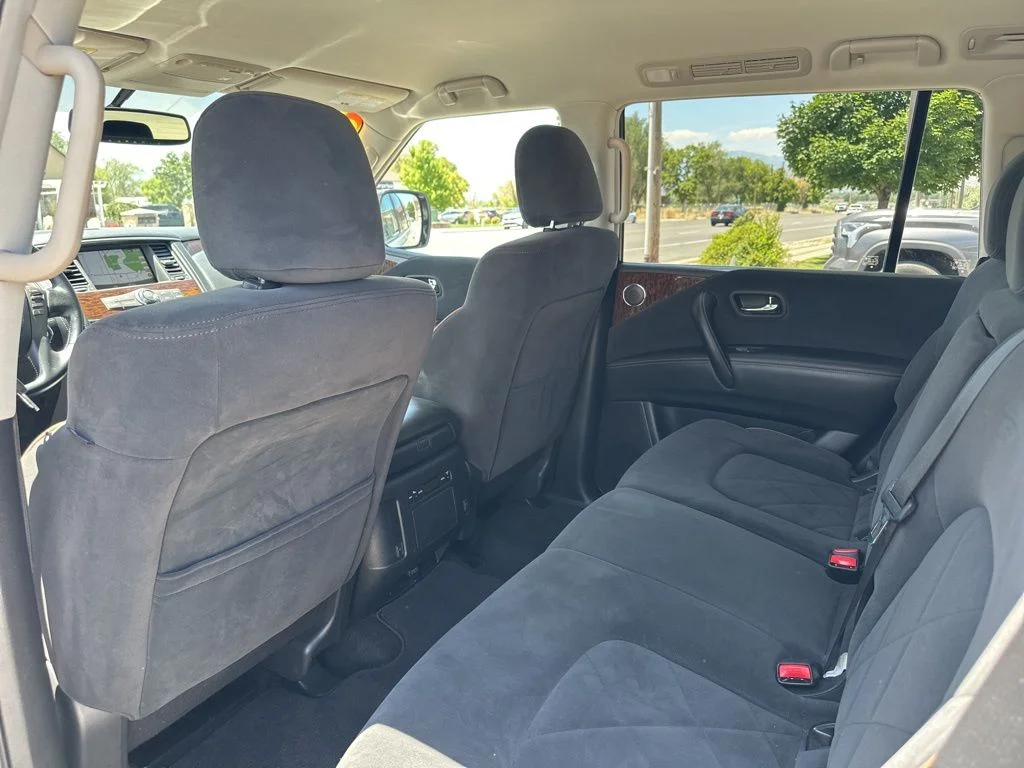 Used 2020 Silver Nissan SV image 14