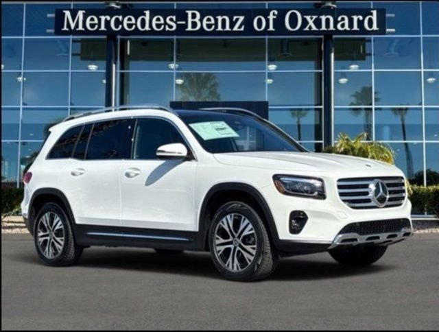New 2026 Polar White Mercedes-Benz GLB 250 image 1