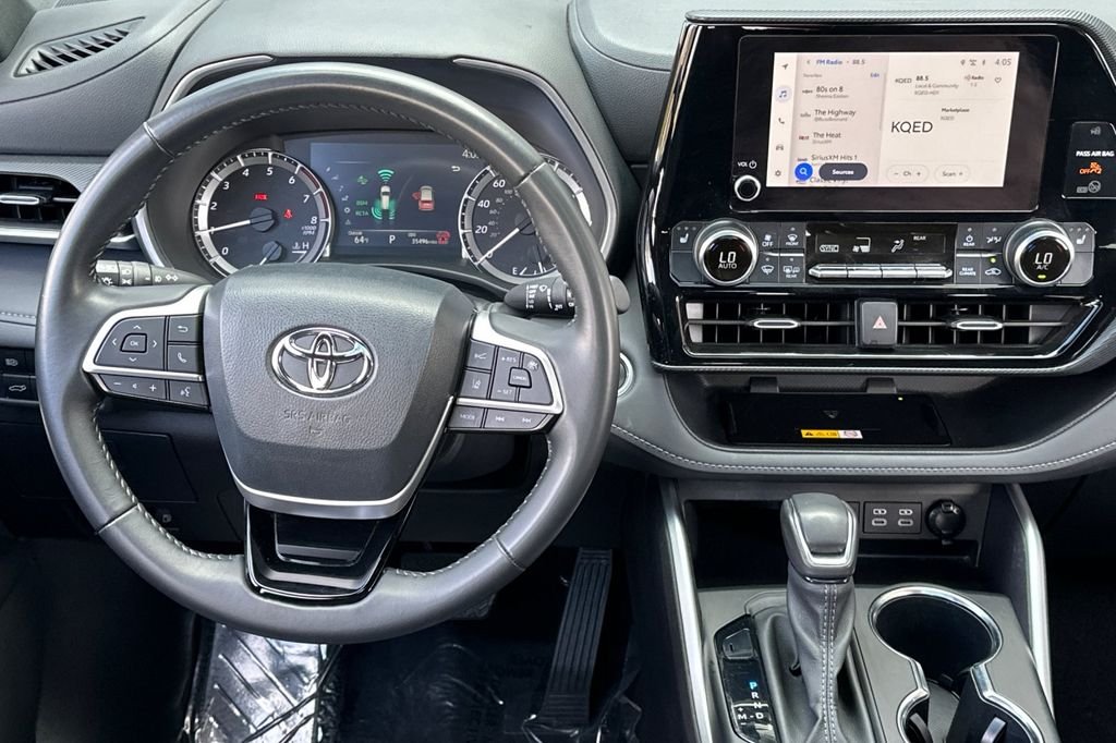 2024 Toyota Highlander XSE - Photo 13