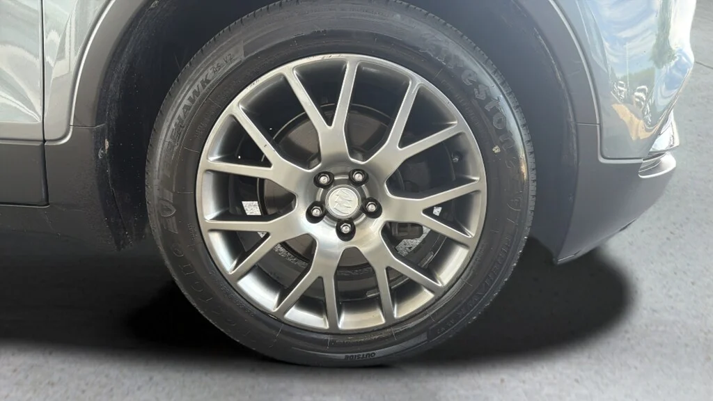 Used 2020 Satin Steel Buick Sport Touring image 24