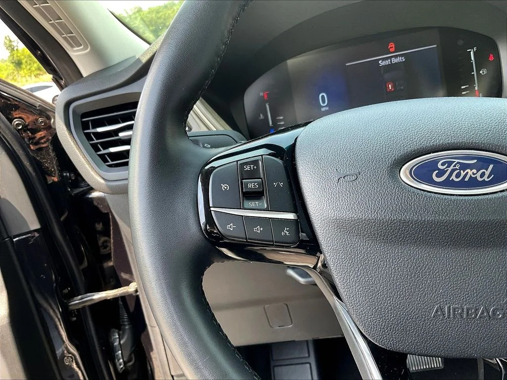 Used 2024 Black Ford Active image 11