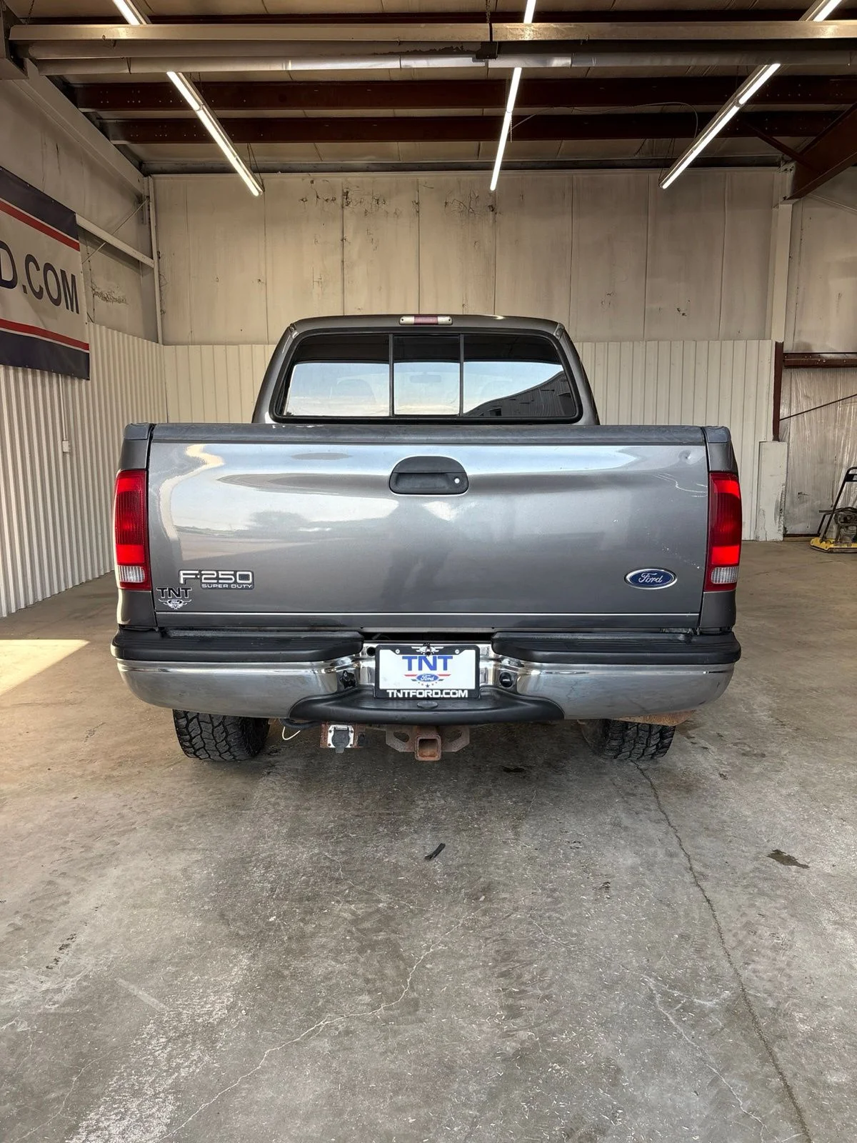 Used 2003 Gray Ford Lariat image 6