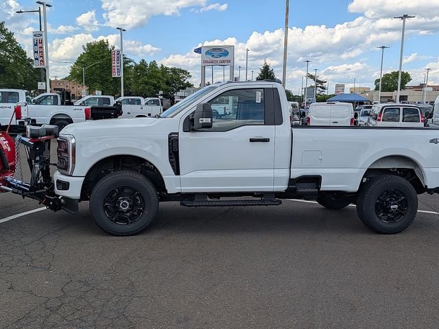 New 2026 Oxford White Ford F-250 XL image 4