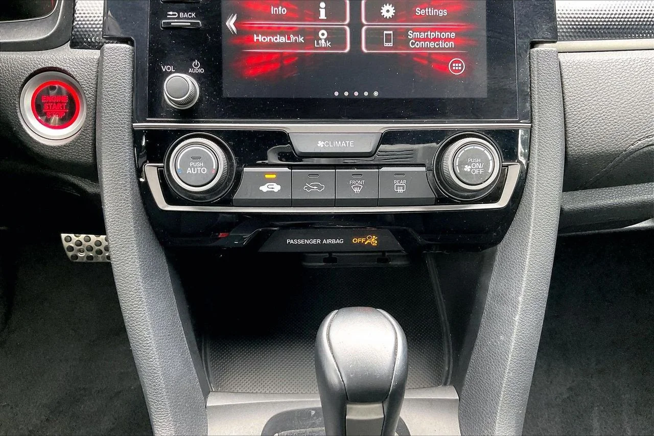 Used 2021  Honda Sport image 16