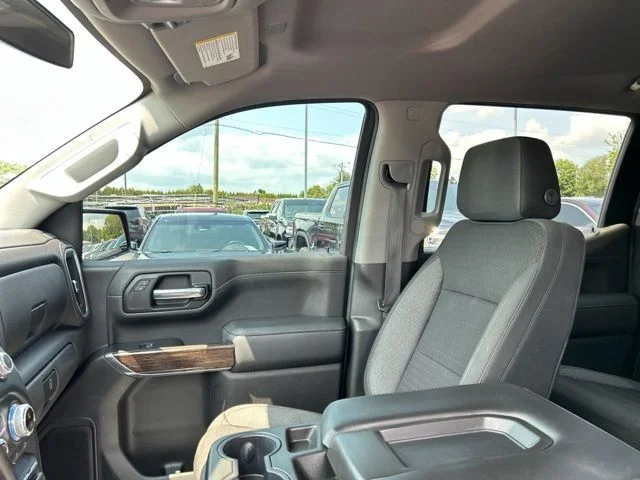 Used 2020 Cardinal Red GMC SLE image 28