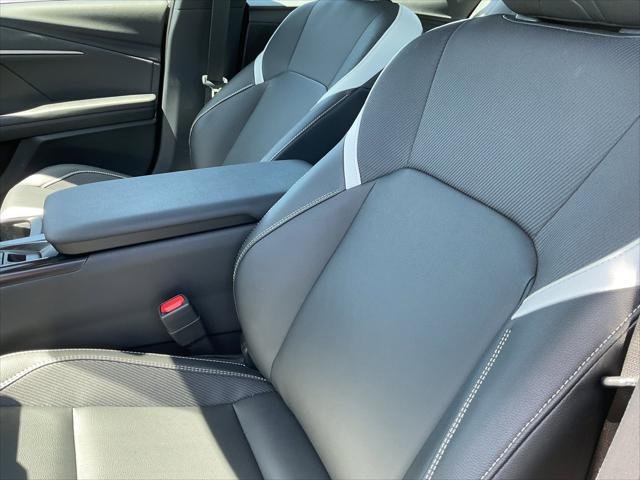 Certified Used 2025 PRECIOUS METAL Toyota  image 16
