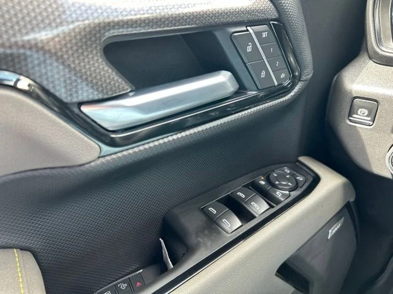 2026 Chevrolet Silverado 1500 ZR2 - Photo 15