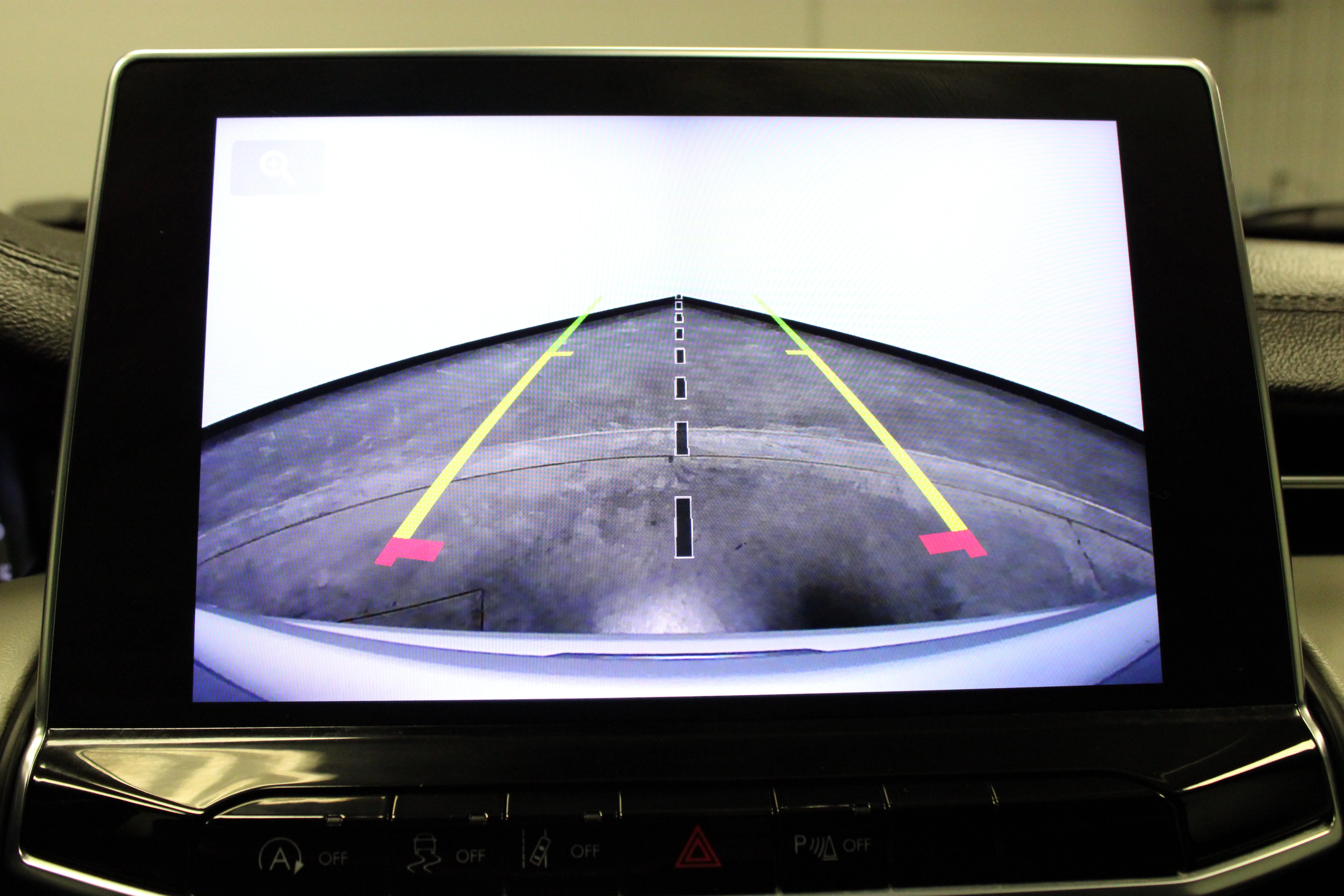 Used 2025 Silver Zynith Metallic Clearcoat Jeep Limited image 26