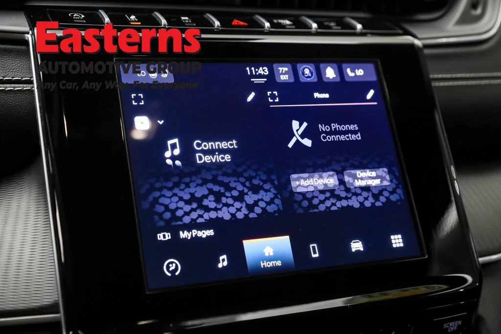 Used 2024 Silver Jeep Altitude image 19