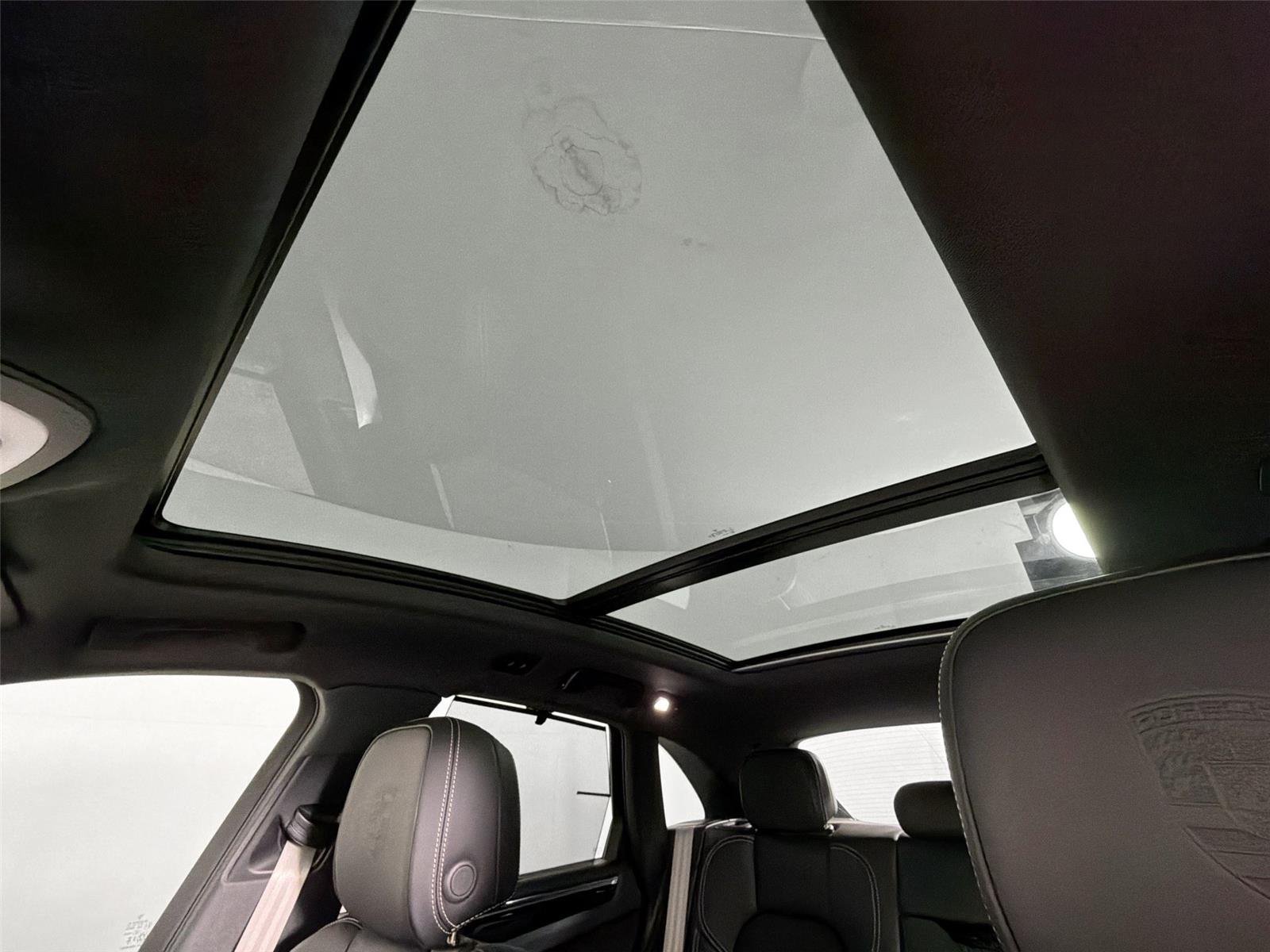 2025 Porsche Macan S - Photo 35