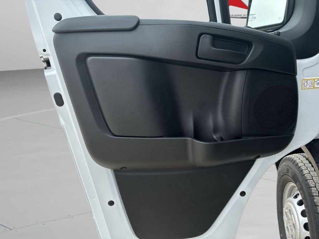 New 2026 Bright White Clear-Coat Exterior Paint RAM High Roof image 20