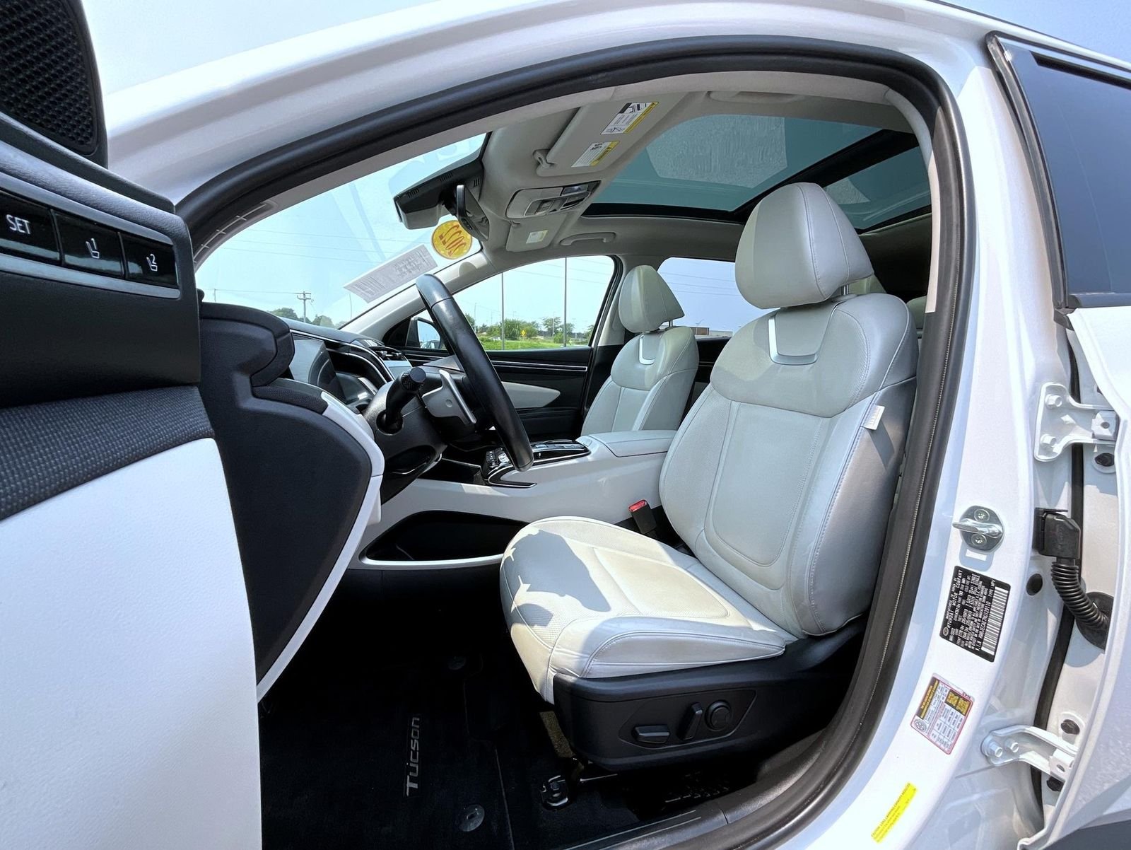 Used 2022 Gray Hyundai Limited image 10