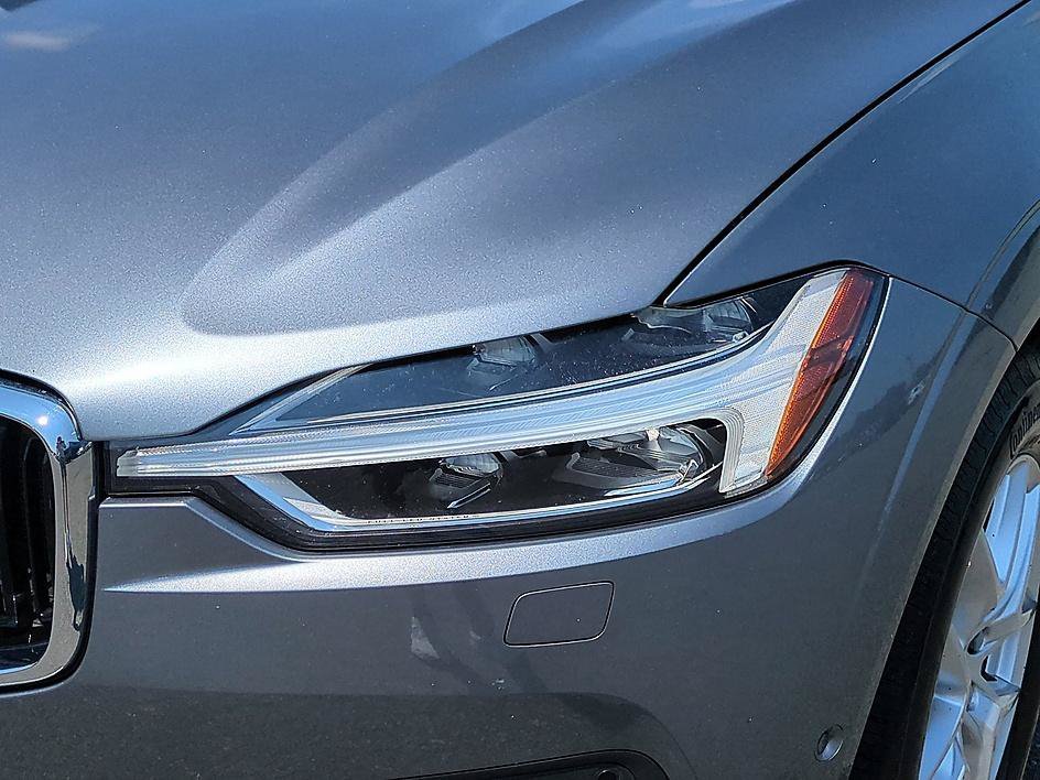 Used 2019 -SELECT- Volvo Momentum image 9