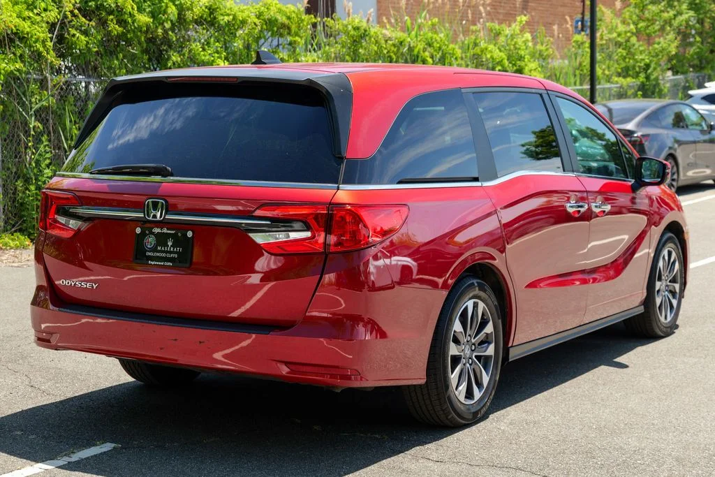 Used 2023 Red Honda EX-L image 7