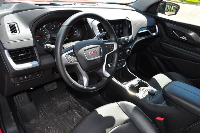Used 2023 Red GMC SLT image 9
