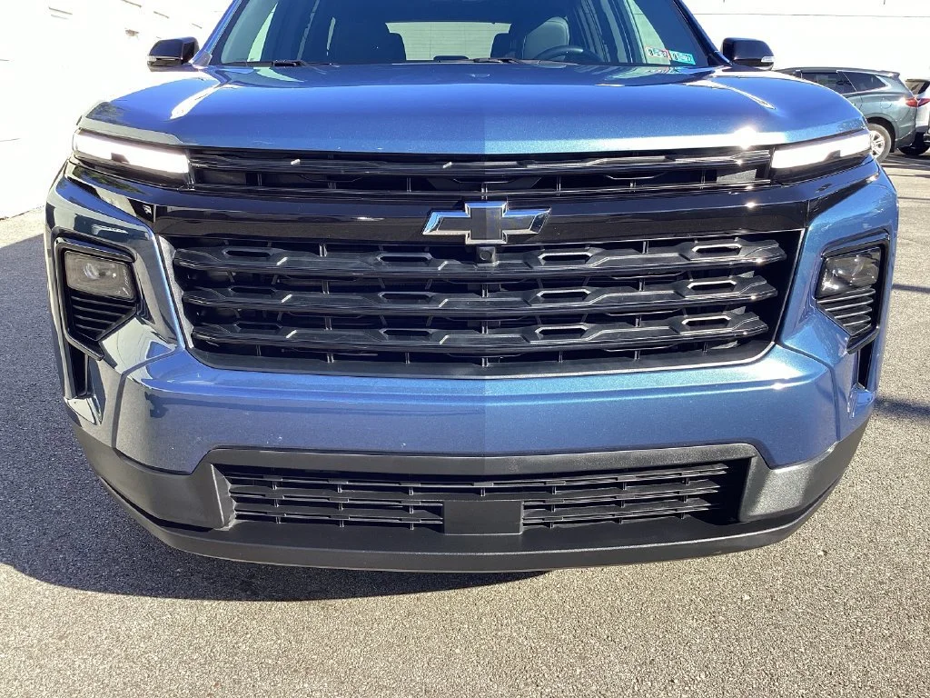 Used 2026 Lakeshore Blue Metallic Chevrolet LT image 23