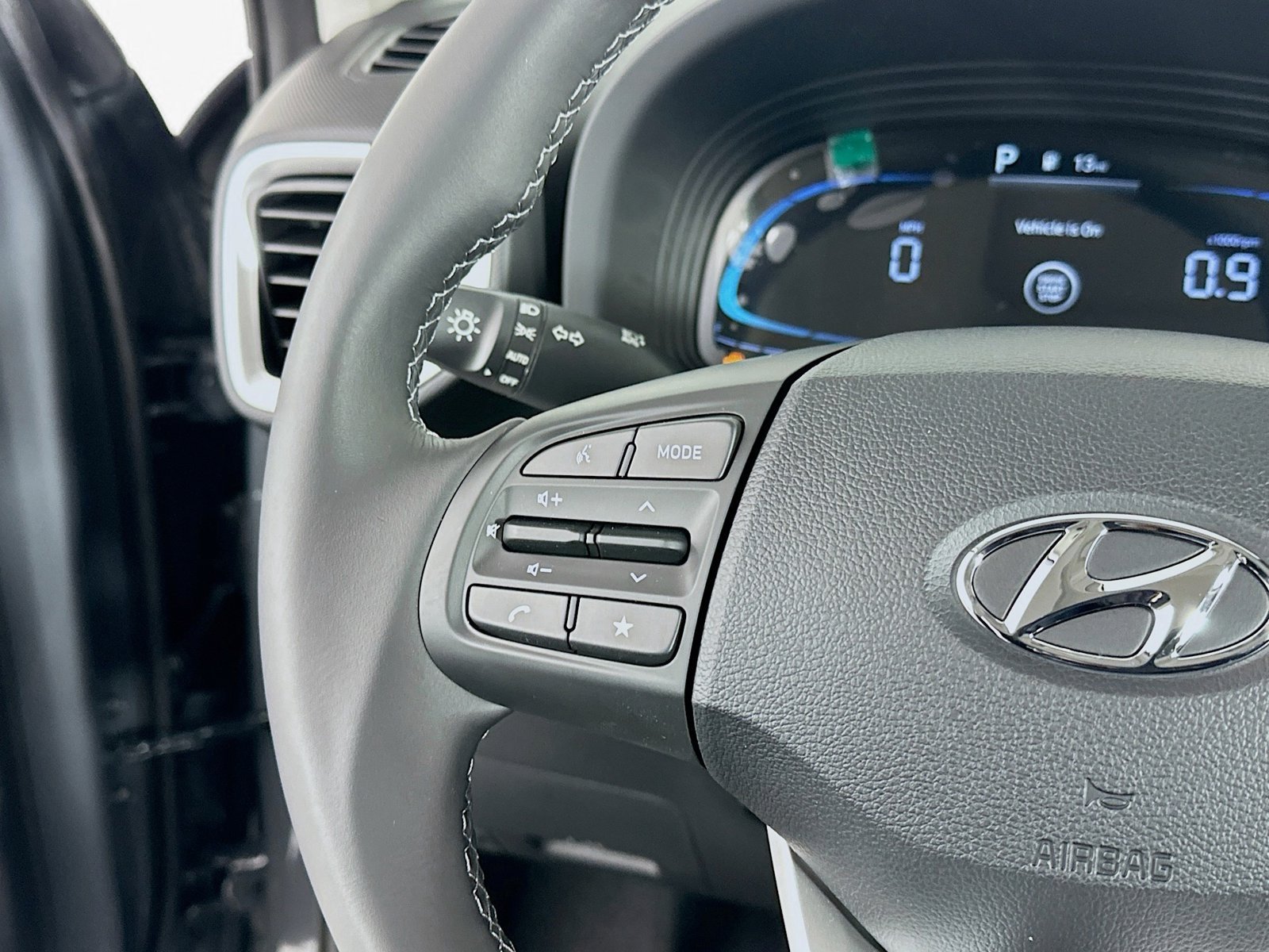 2026 Hyundai Venue SEL - Photo 14