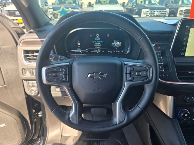 Used 2023 Black Chevrolet Z71 image 20