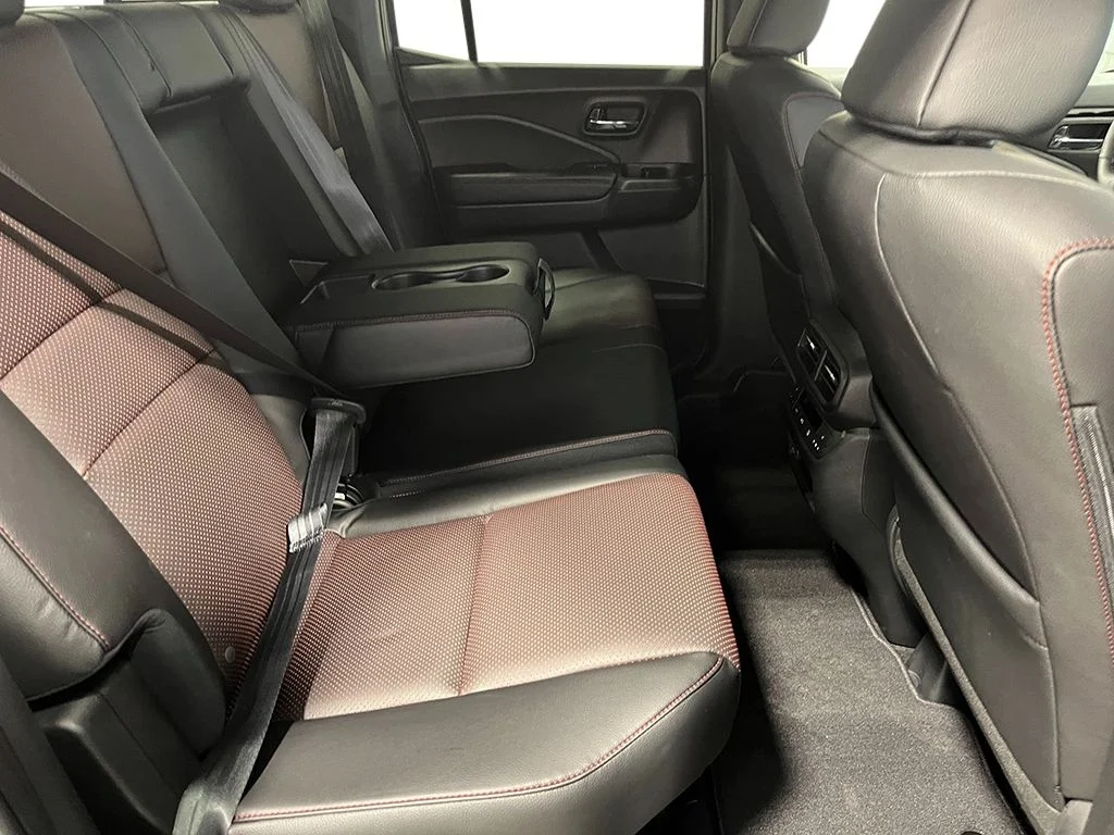 New 2026 Sonic Gray Pearl Honda Black Edition image 30