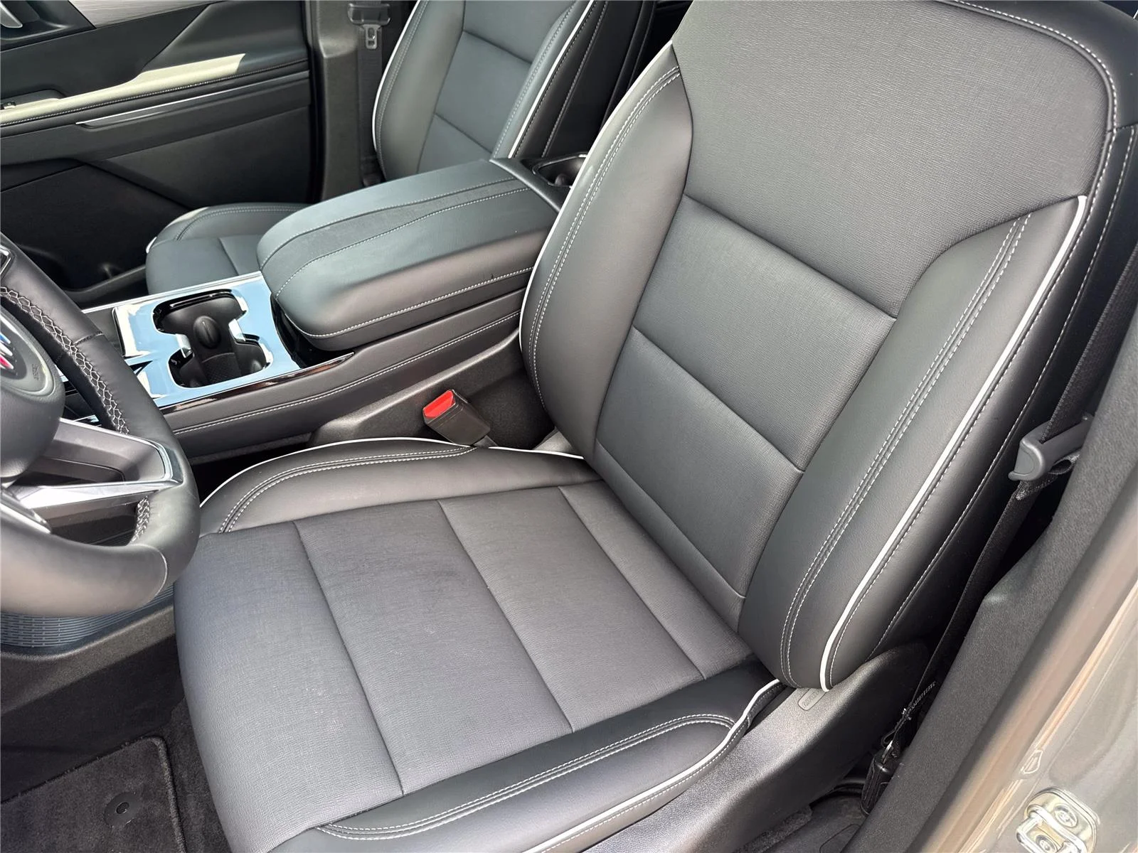 Used 2026 Moonstone Gray Metallic Buick Preferred image 13