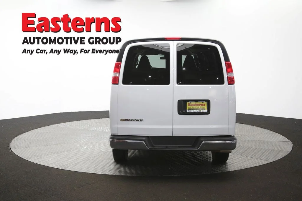 Used 2024 White Chevrolet LT image 35