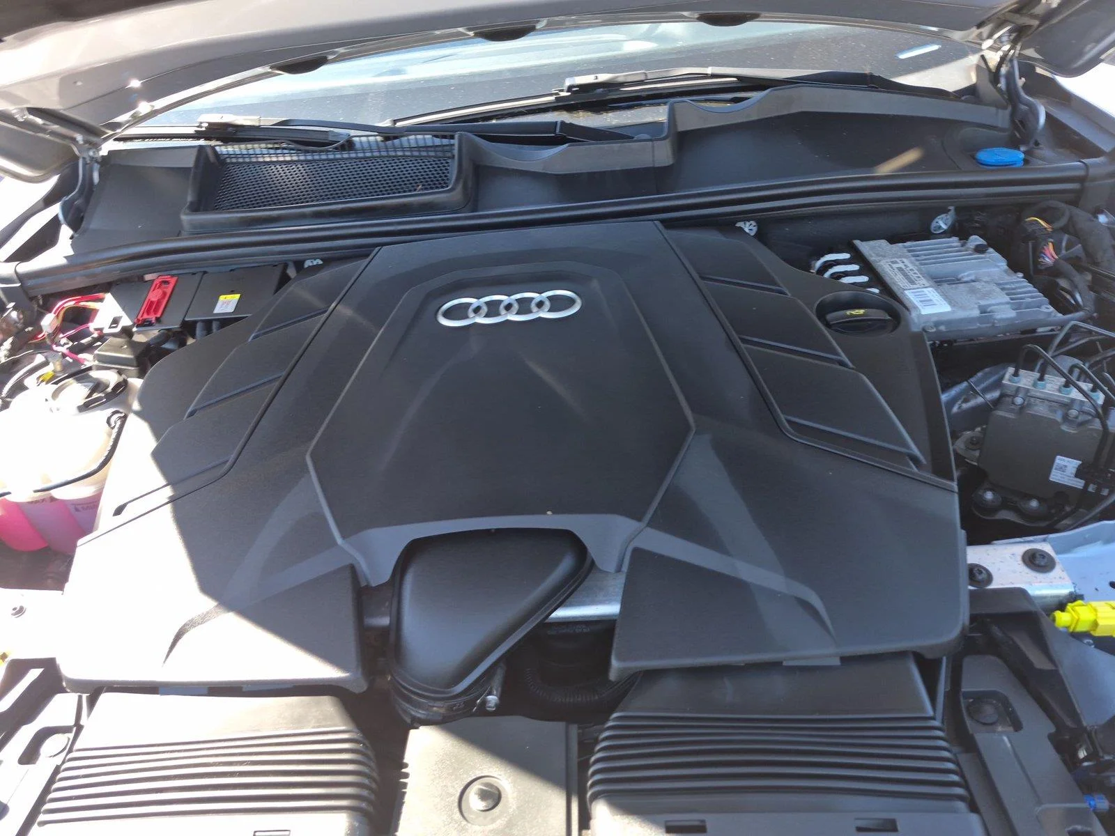 Used 2022 Florett Silver Metallic Audi Premium Plus image 36