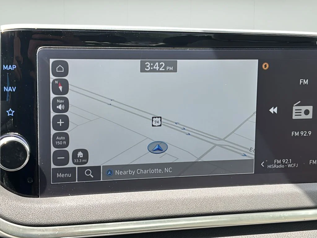 Used 2023 Serenity White Hyundai SEL image 42