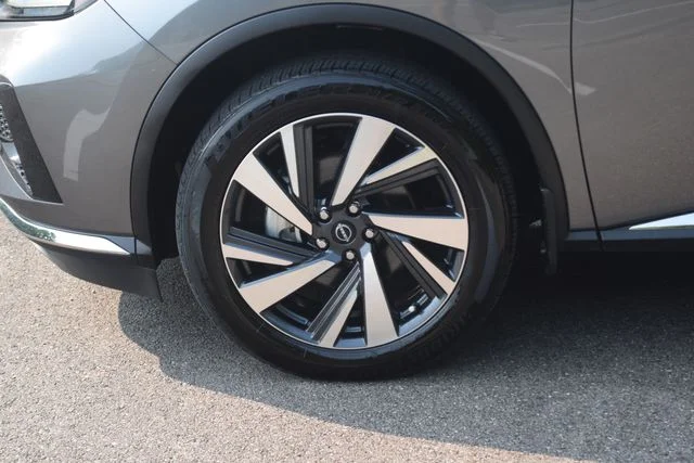 Used 2024 Gray Nissan SL image 30