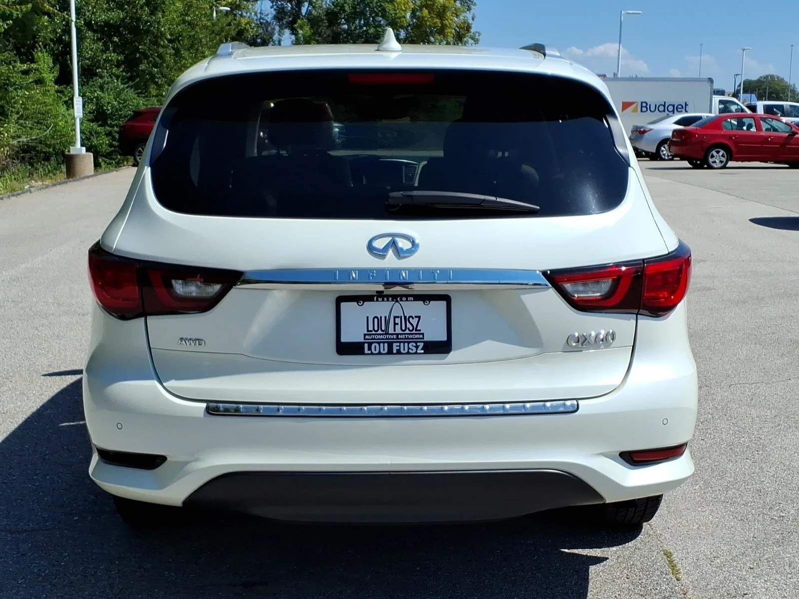 Used 2019 Majestic White INFINITI LUXE image 33