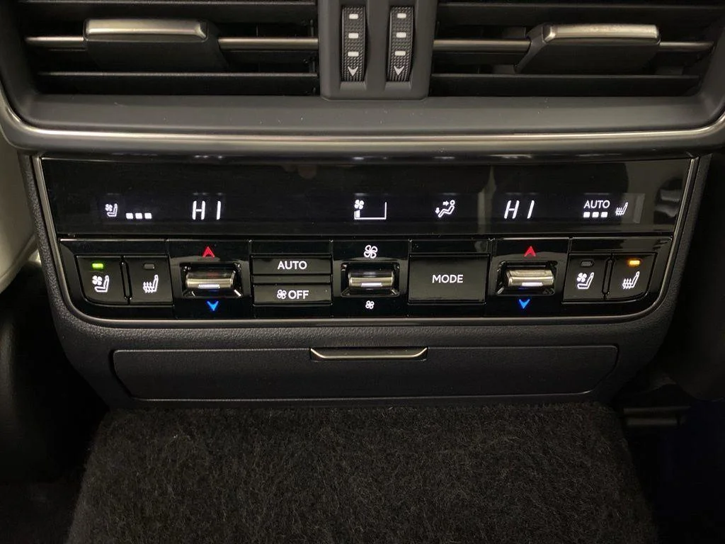 Used 2025 Eminent White Pearl Lexus LX 700h Luxury image 65