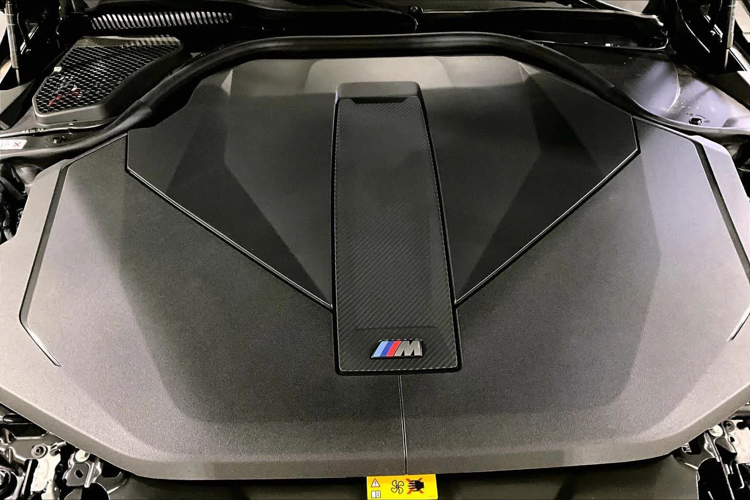 New 2026 Black Sapphire Metallic BMW M60 image 15