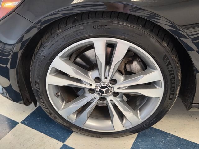 Used 2018 Black Mercedes-Benz C 300 image 10