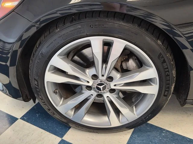 Used 2018 Black Mercedes-Benz C 300 image 10