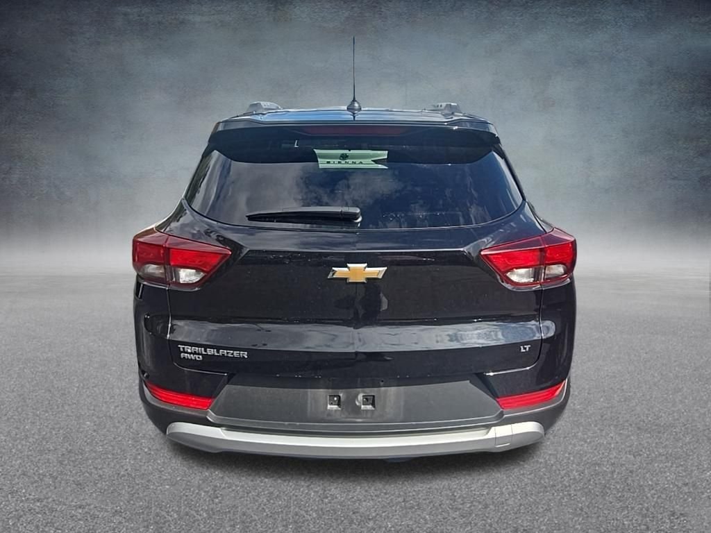 Used 2025 Black Metallic Chevrolet LT image 7