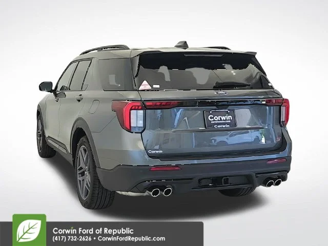 2026 Ford Explorer ST - Photo 7