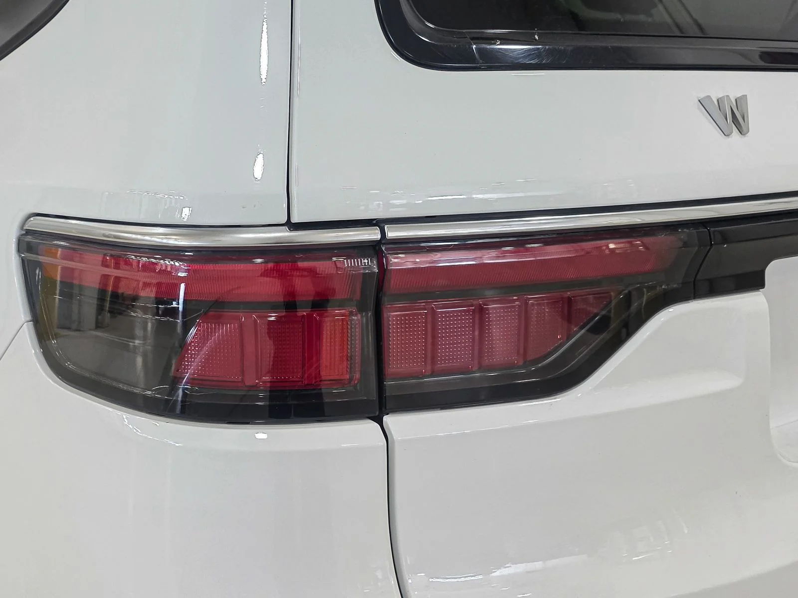 Used 2022 White Jeep Series III image 14