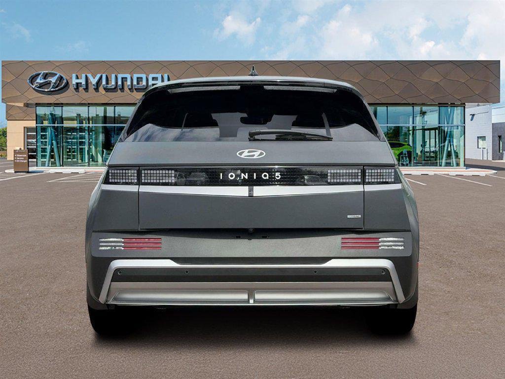 New 2026 Gray Hyundai SEL image 6