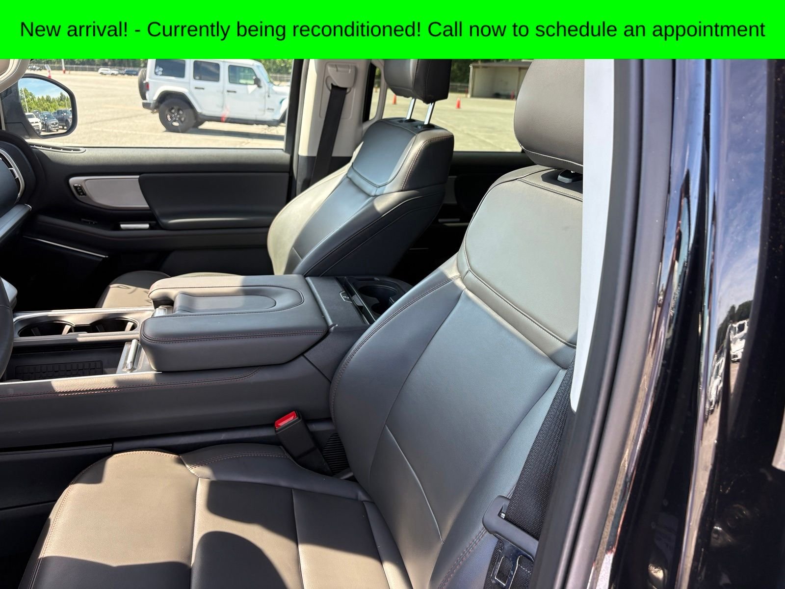 Used 2025 Black Metallic Ford Active image 13