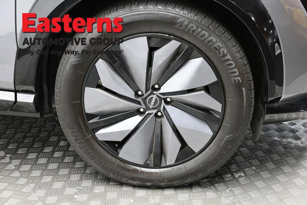 Used 2023 Gray Nissan ENGAGE image 31