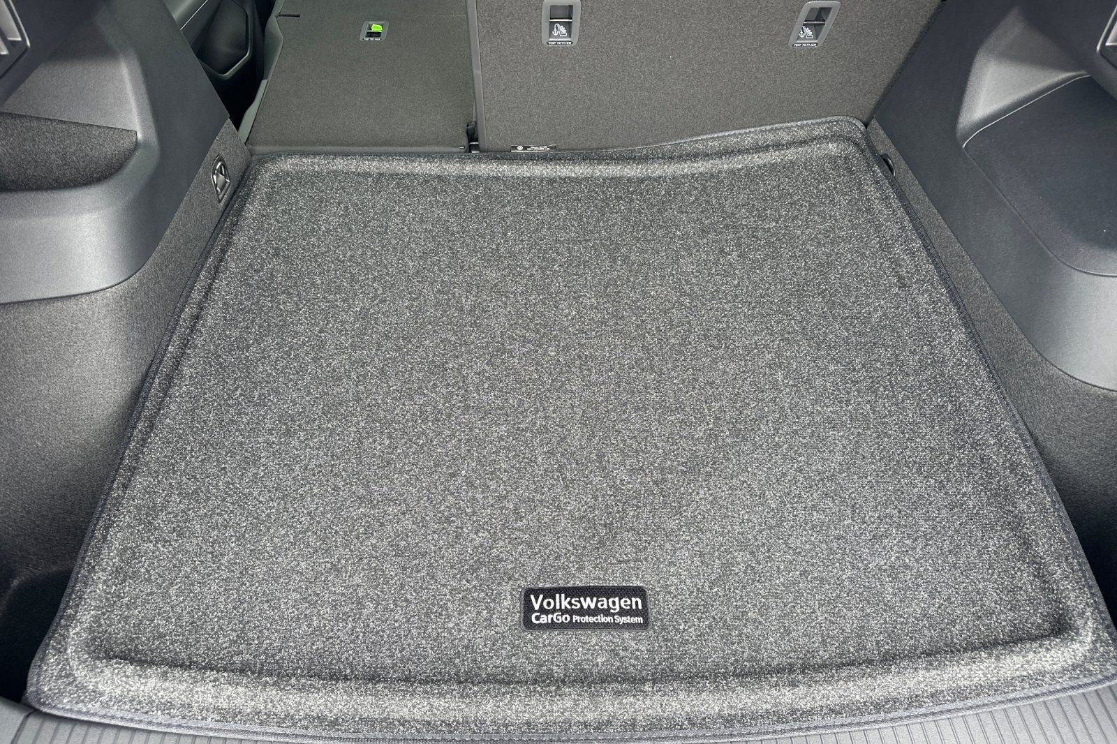 New 2026 Platinum Gray Metallic Volkswagen 2.0T SE R-Line Black image 15