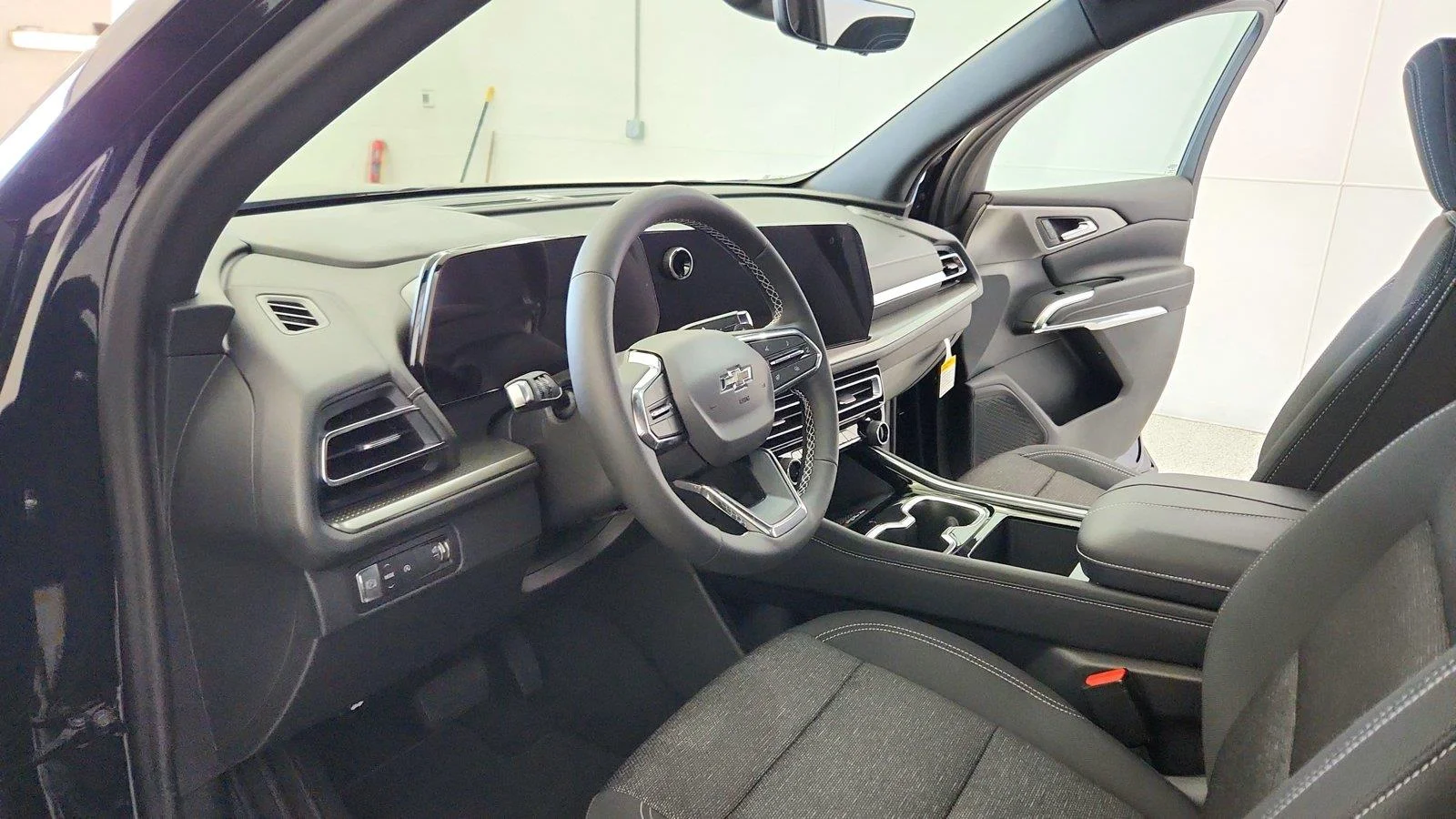 2026 Chevrolet Traverse LT - Photo 14