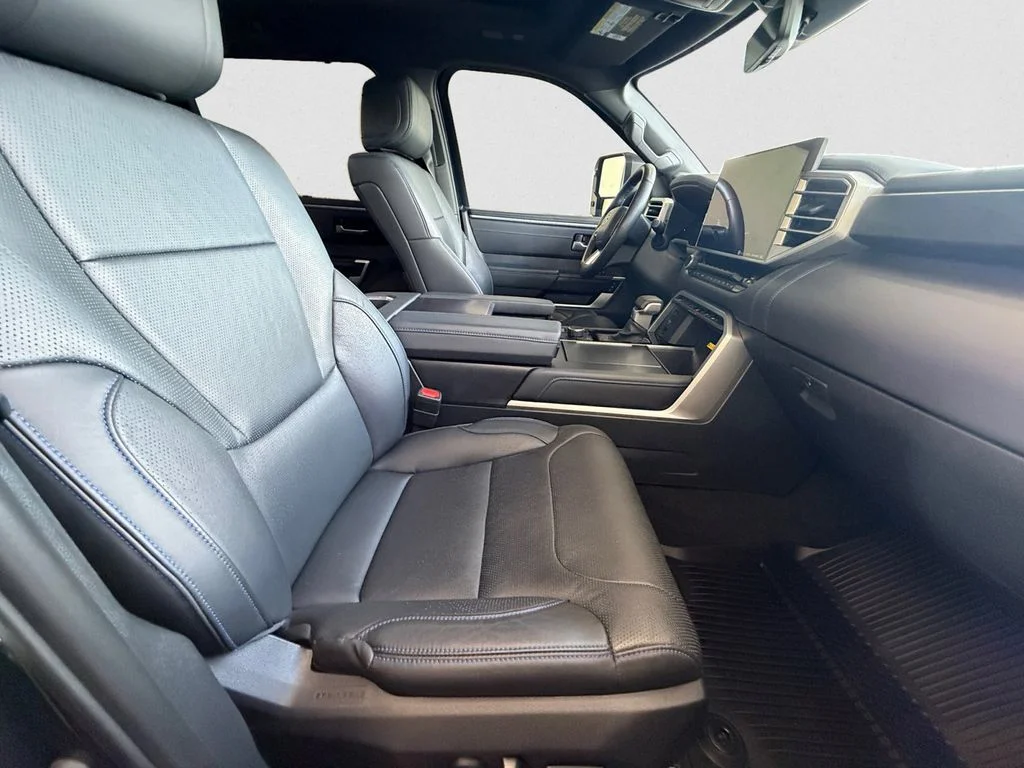 Used 2023  Toyota Platinum image 10
