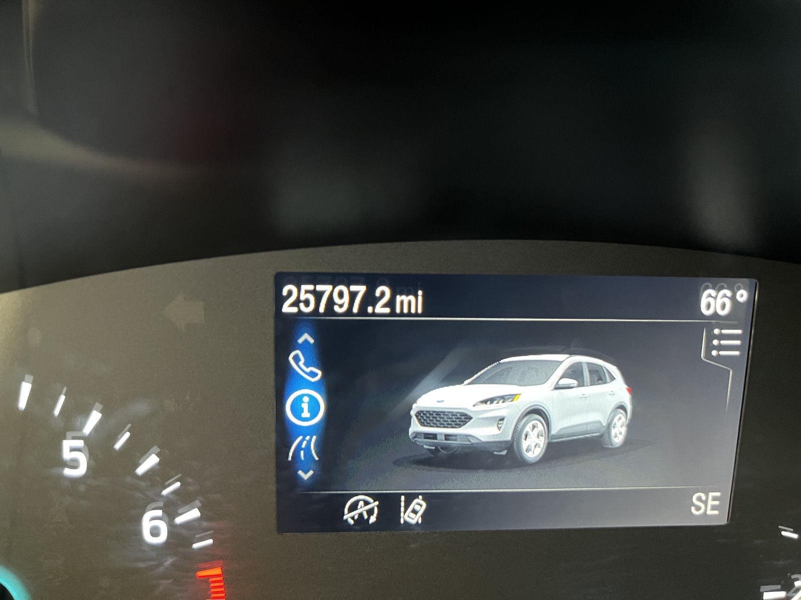 Used 2022 Agate Black Ford SE image 12