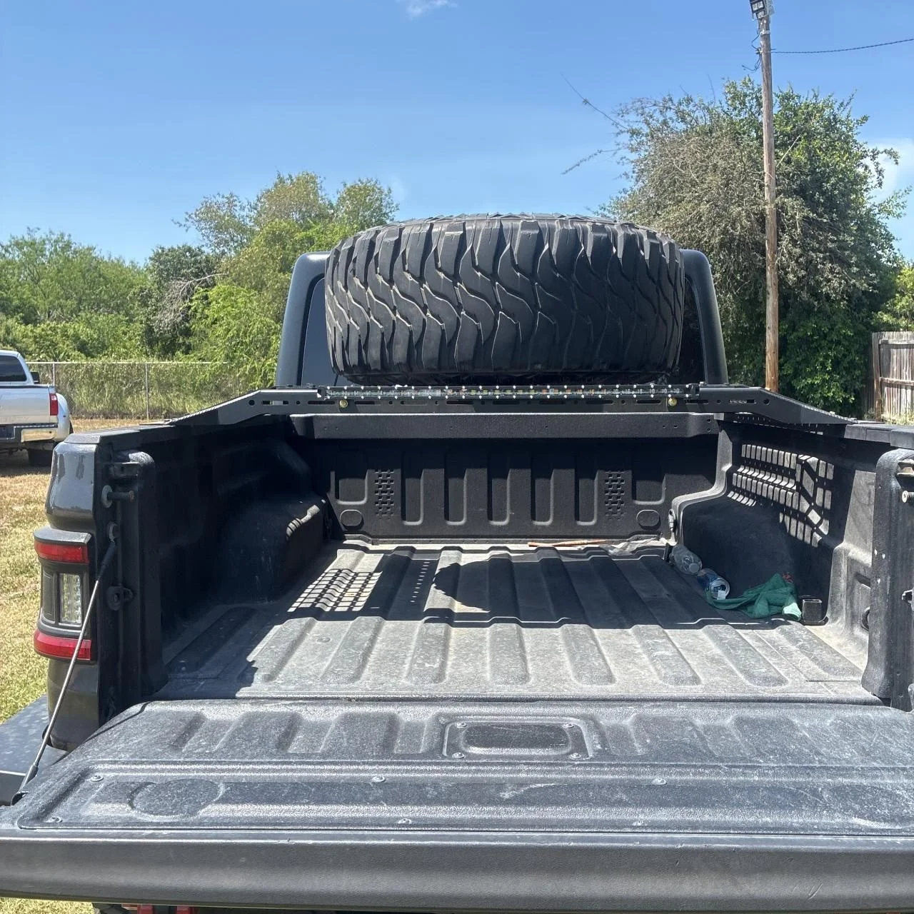 Used 2020 GRAY Jeep Sport S image 9