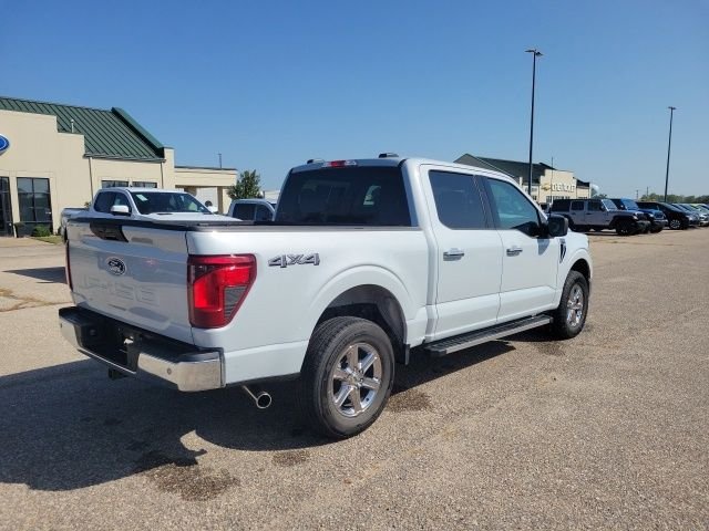 Used 2025 White Ford XLT image 24