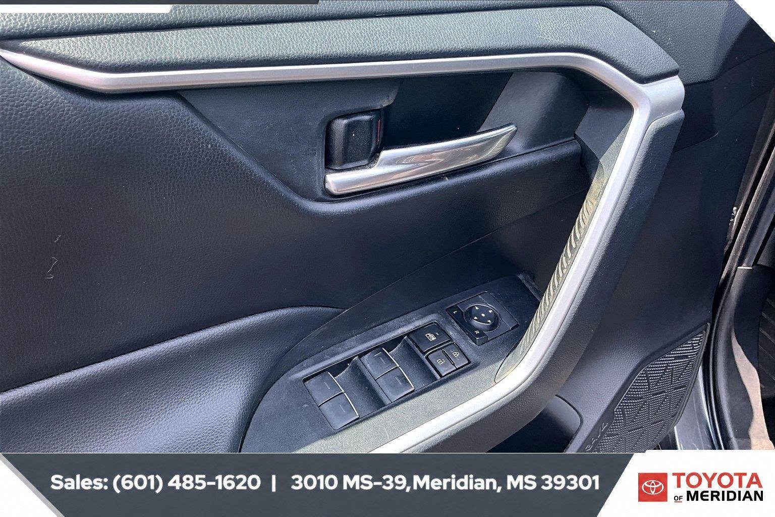 Used 2023 Magnetic Gray Metallic Toyota XLE Premium image 17