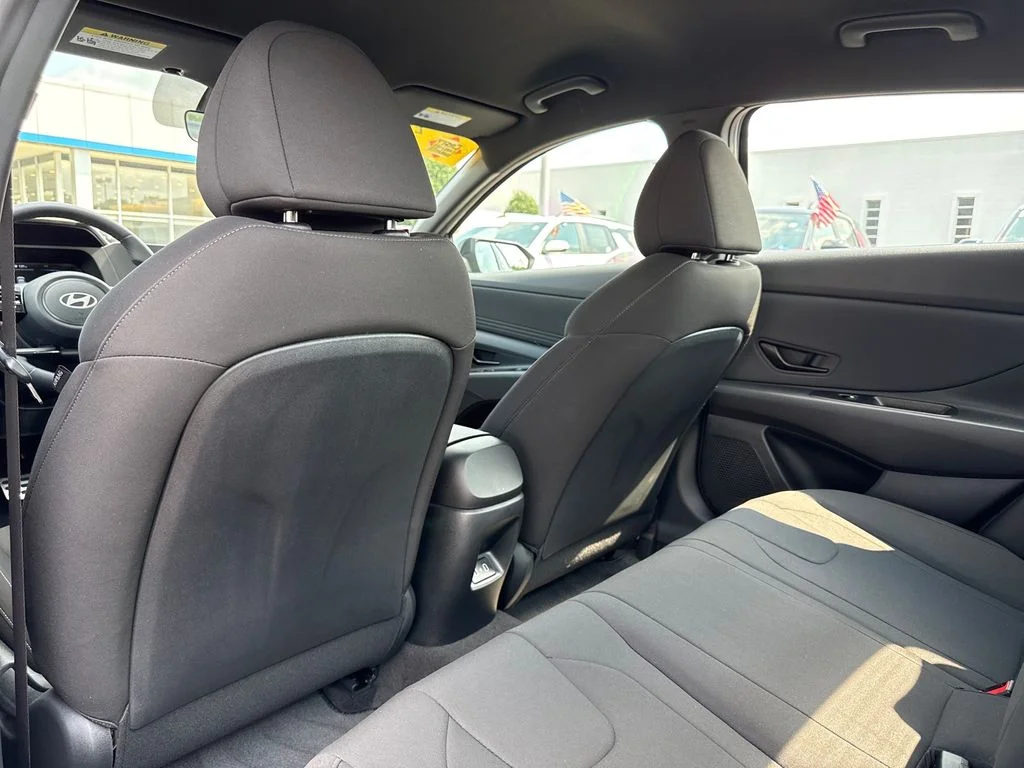 Used 2026 Black Hyundai SEL Sport image 19