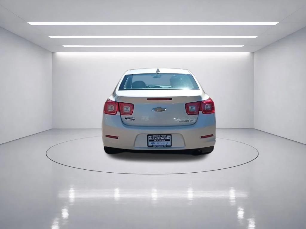 Used 2013 White Diamond Tricoat Chevrolet LTZ image 6