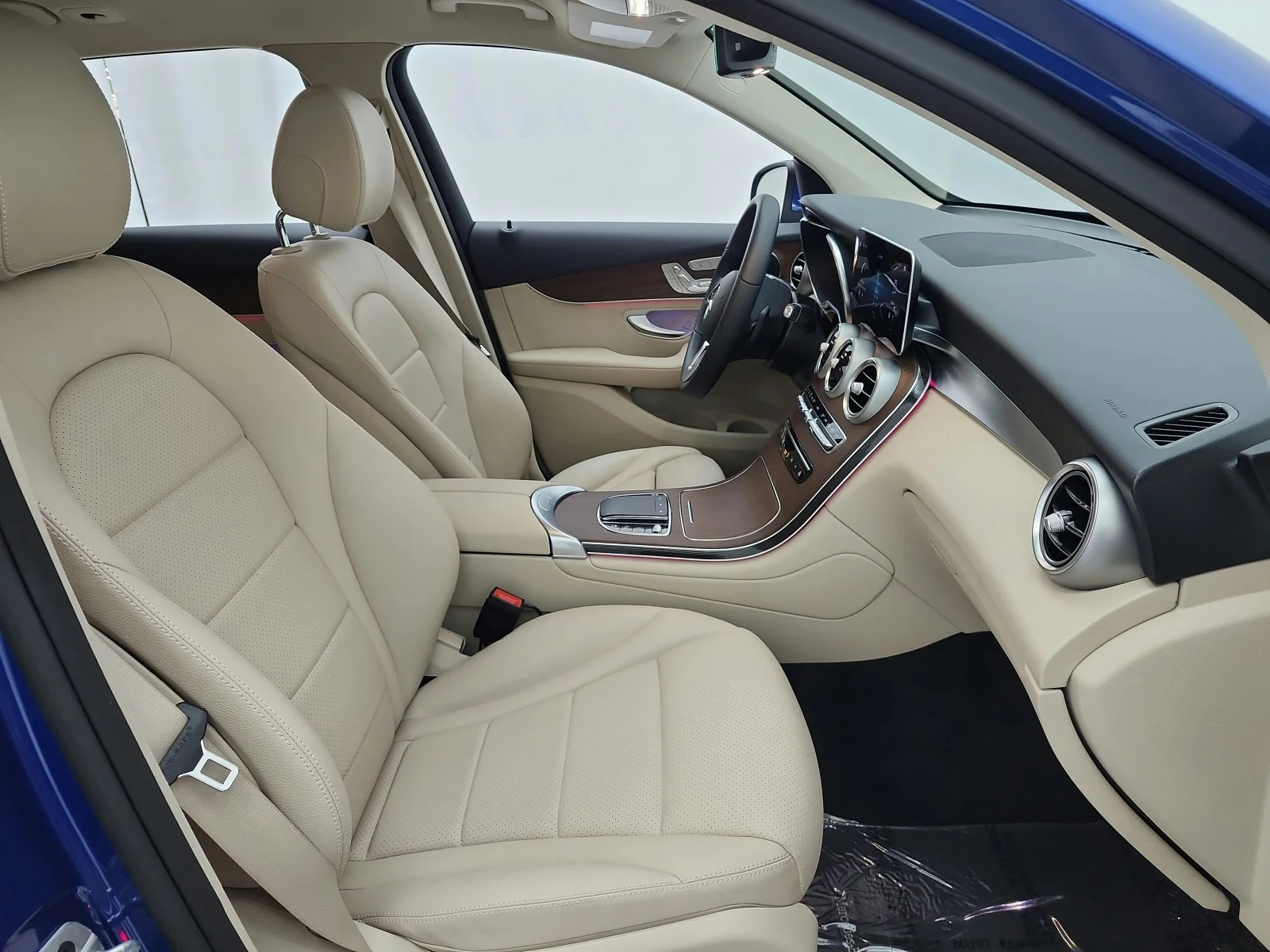 Used 2022 Starling Blue Metallic Mercedes-Benz GLC 300 SUV image 19