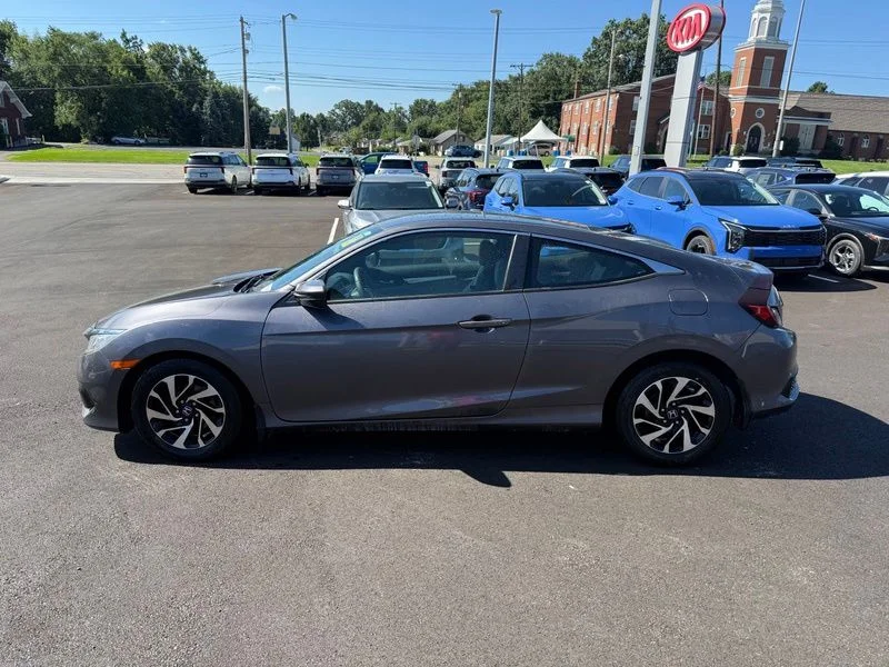 Used 2017 Gray Honda LX image 5
